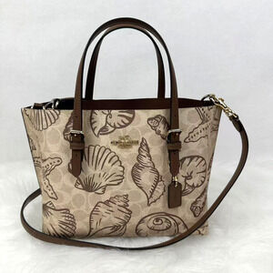 Coach Mollie Tote Bag 25 In Signature Canvas W/ Shell Print In Sand Multi CBH63